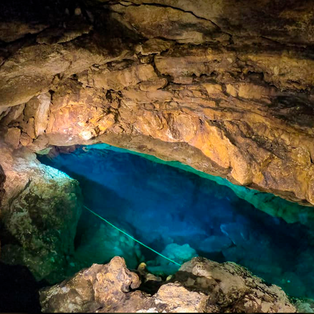 cenote_mani.png